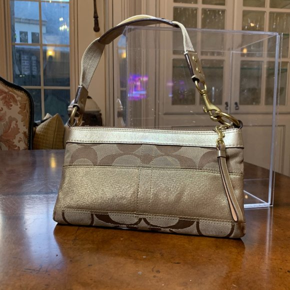 Coach Purse - Picture 2 of 6